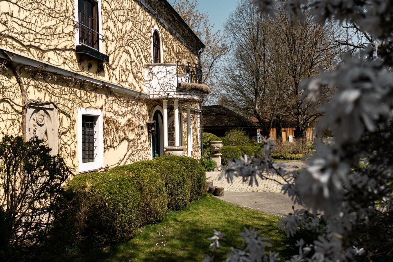 Gaestehaus Golf Club Gut Murstaetten Lebring Exterior photo